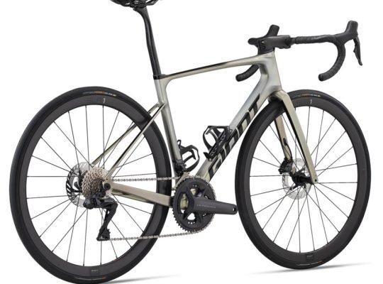 2024 Giant Defy Advanced SL 1 Road Bike